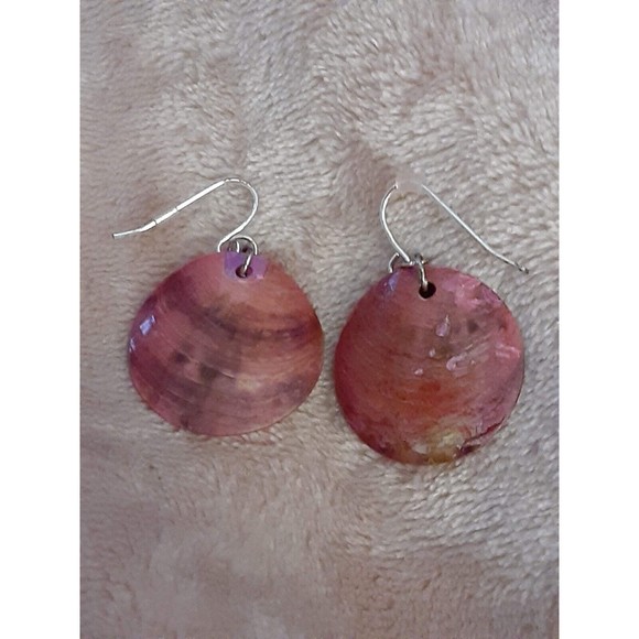 Pink shell round drop earrings 1" dyed shell beachy - Picture 3 of 4
